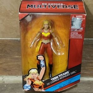 DC Multiverse figurine. Teen Titans Wondergirl